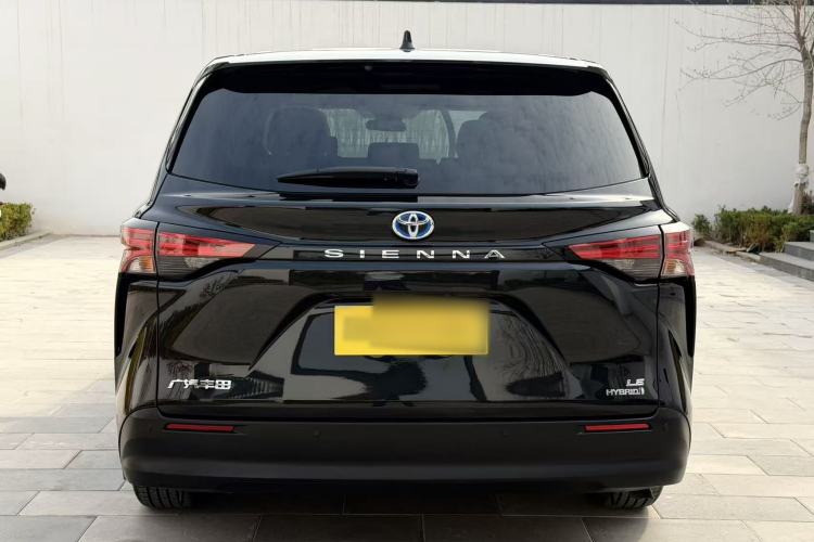 Used Toyota SIENNA 2023 2.5L Hybrid Comfort Edition Exterior 4