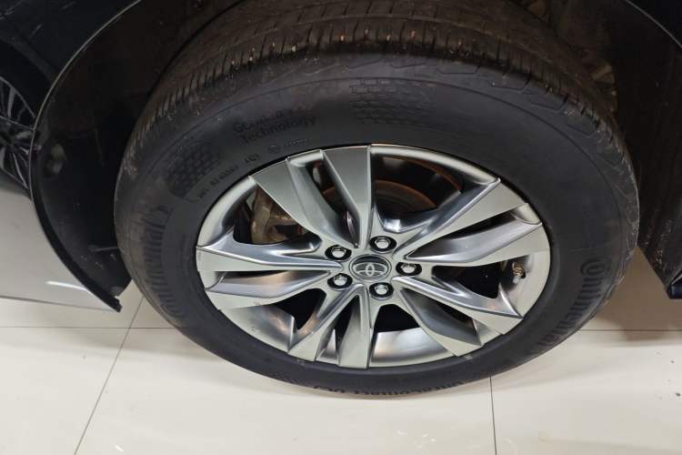 Used Toyota SIENNA 2023 2.5L Hybrid Comfort Edition Exterior 5