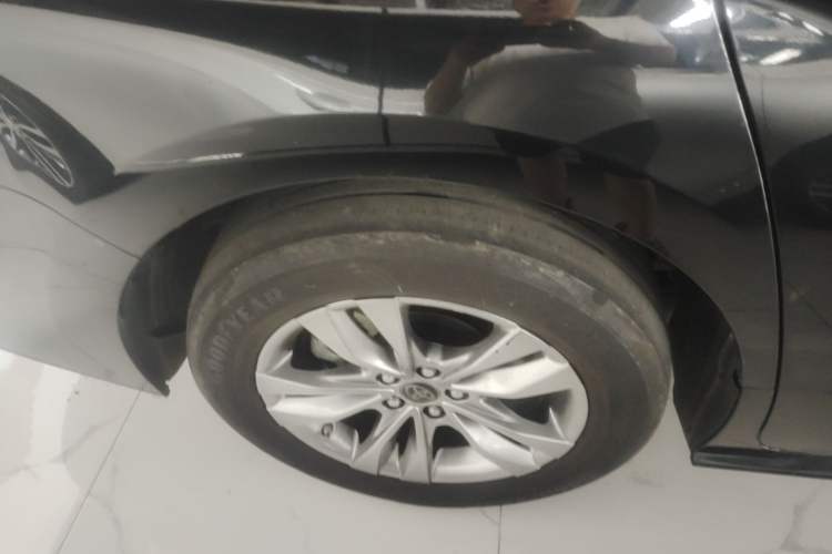 Used Toyota SIENNA 2023 2.5L Hybrid Comfort Edition Exterior 5