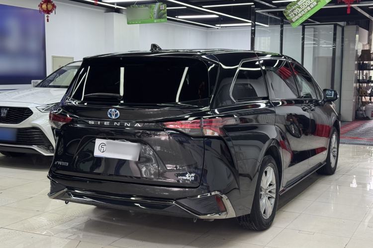 Used Toyota SIENNA 2023 2.5L Hybrid Comfort Edition Exterior 6