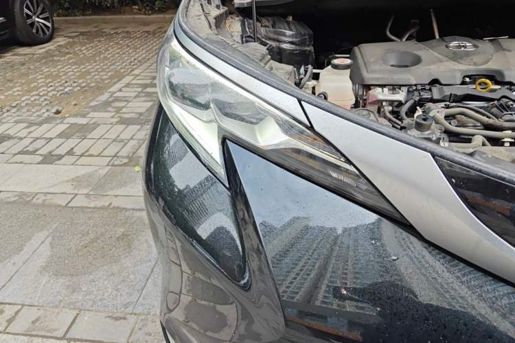 Used Toyota SIENNA 2023 2.5L Hybrid Ultimate Edition Exterior 6