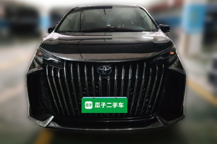 Used Toyota SIENNA 2023 2.5L Hybrid Comfort Edition Front