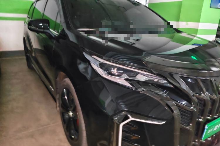 Used Toyota SIENNA 2023 2.5L Hybrid Deluxe Edition Front Right 45 Deg
