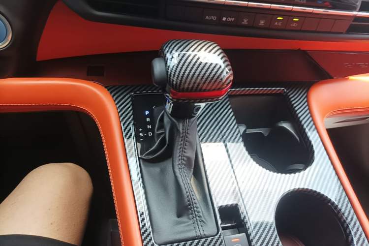 Used Toyota SIENNA 2023 2.5L Hybrid Comfort Edition Gear Lever