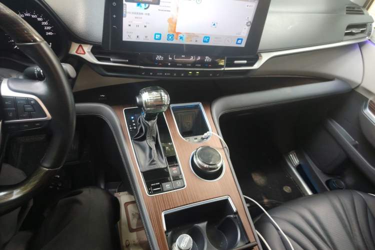 Used Toyota SIENNA 2023 2.5L Hybrid Comfort Edition Gear Lever