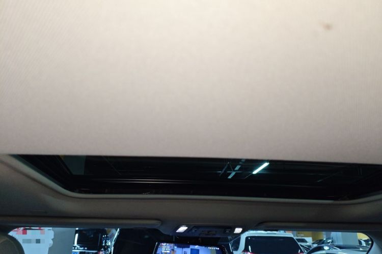 Used Toyota SIENNA 2023 2.5L Hybrid Comfort Edition Headliner