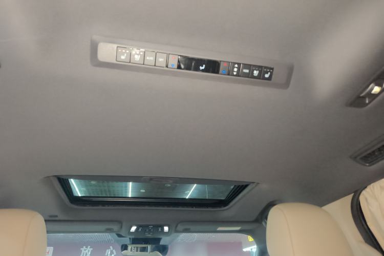 Used Toyota SIENNA 2023 2.5L Hybrid Deluxe Edition Headliner