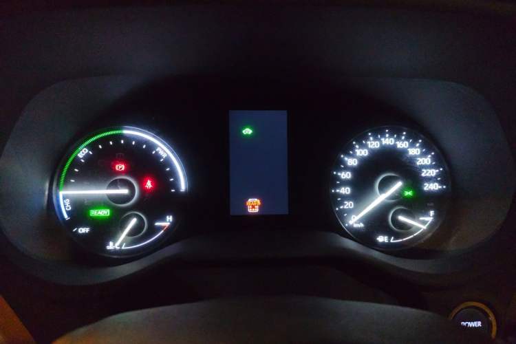 Used Toyota SIENNA 2023 2.5L Hybrid Deluxe Edition Instrument Cluster