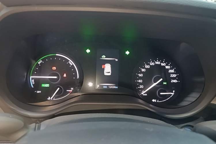 Used Toyota SIENNA 2023 2.5L Hybrid Deluxe Edition Instrument Cluster