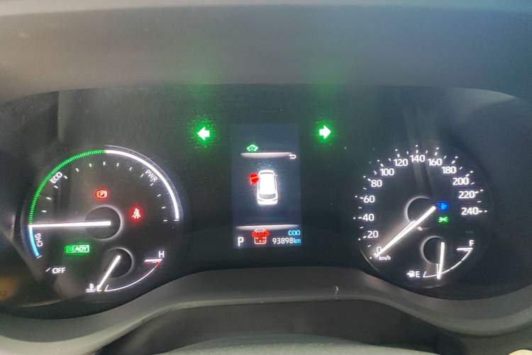 Used Toyota SIENNA 2023 2.5L Hybrid Deluxe Edition Instrument Cluster
