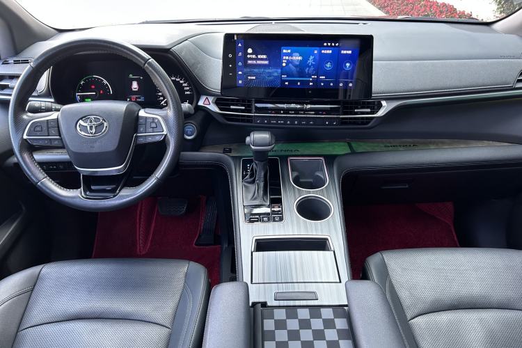 Used Toyota SIENNA 2023 2.5L Hybrid Deluxe Edition Interior 1
