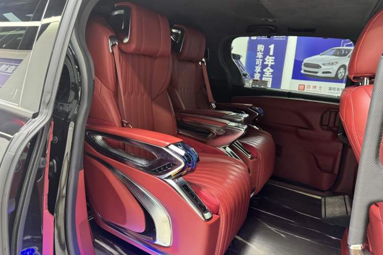 Used Toyota SIENNA 2023 2.5L Hybrid Comfort Edition Interior 10