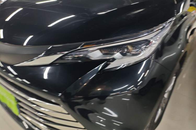Used Toyota SIENNA 2023 2.5L Hybrid Comfort Edition Left Front Headlight