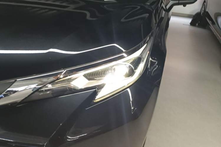 Used Toyota SIENNA 2023 2.5L Hybrid Comfort Edition Left Front Headlight