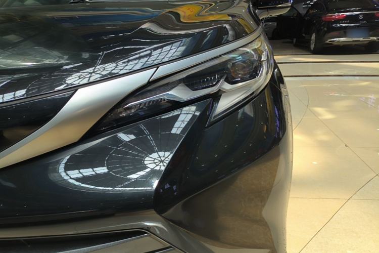 Used Toyota SIENNA 2023 2.5L Hybrid Luxury Edition Left Front Headlight