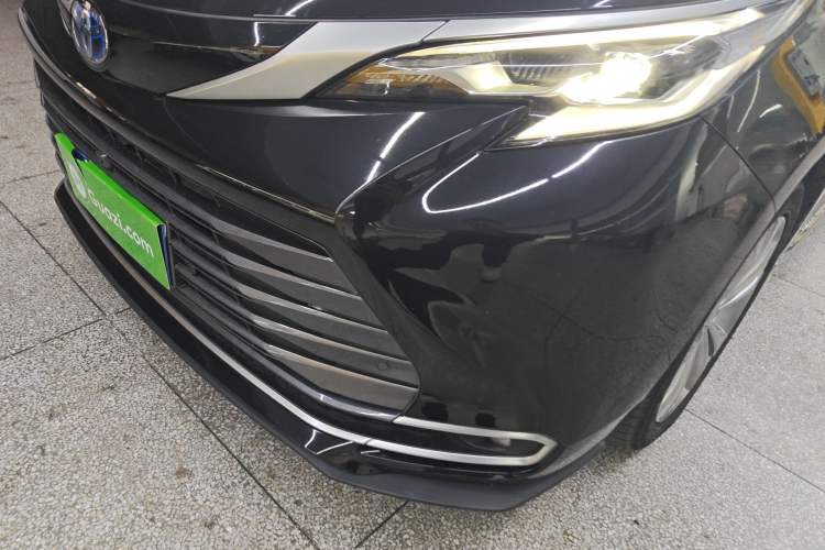 Used Toyota SIENNA 2023 2.5L Hybrid Deluxe Edition Left Front Headlight