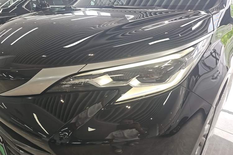 Used Toyota SIENNA 2023 2.5L Hybrid Deluxe Edition Left Front Headlight