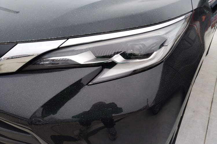 Used Toyota SIENNA 2023 2.5L Hybrid Comfort Edition Left Front Headlight