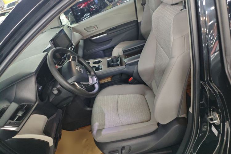Used Toyota SIENNA 2023 2.5L Hybrid Comfort Edition Left Front Seat