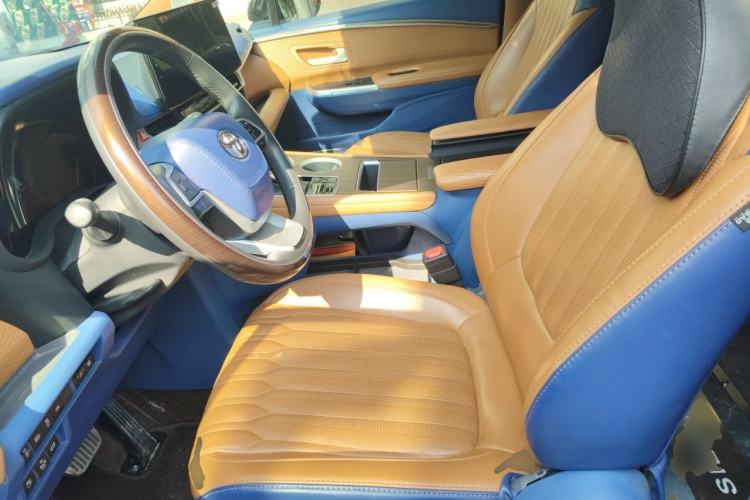 Used Toyota SIENNA 2023 2.5L Hybrid Comfort Edition Left Front Seat