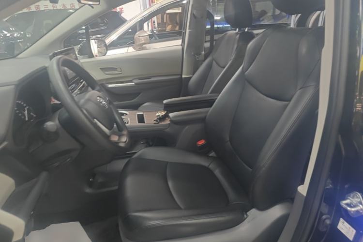 Used Toyota SIENNA 2023 2.5L Hybrid Comfort Edition Left Front Seat