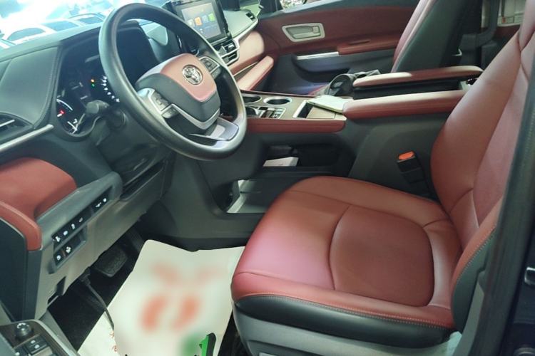 Used Toyota SIENNA 2023 2.5L Hybrid Comfort Edition Left Front Seat