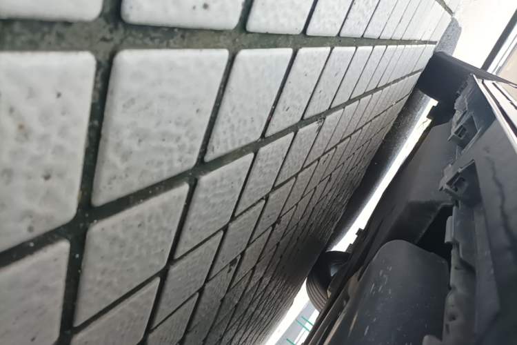 Used Toyota SIENNA 2023 2.5L Hybrid Comfort Edition Left Side Sill