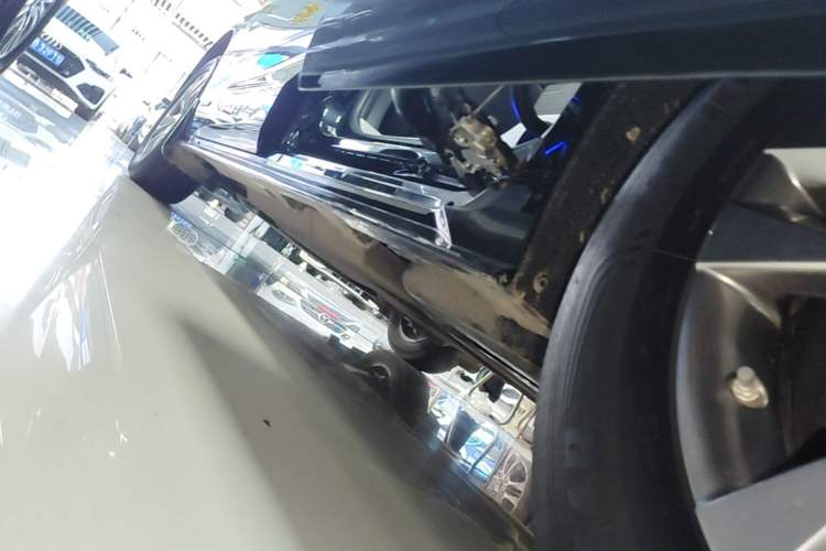 Used Toyota SIENNA 2023 2.5L Hybrid Comfort Edition Left Side Sill