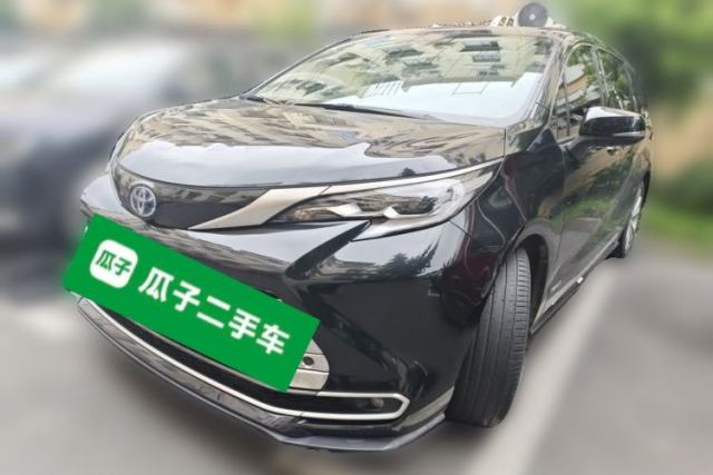 Used Toyota SIENNA 2023 2.5L Hybrid Platinum Edition