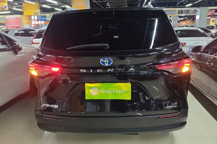 Used Toyota SIENNA 2023 2.5L Hybrid Comfort Edition Rear