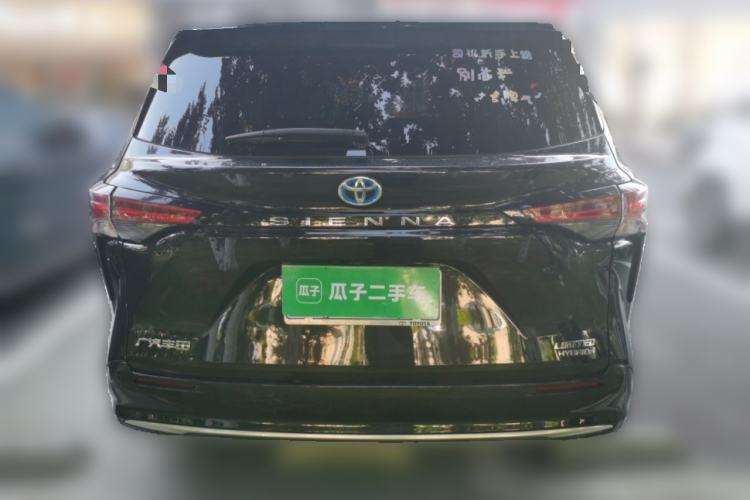 Used Toyota SIENNA 2023 2.5L Hybrid Deluxe Edition Rear