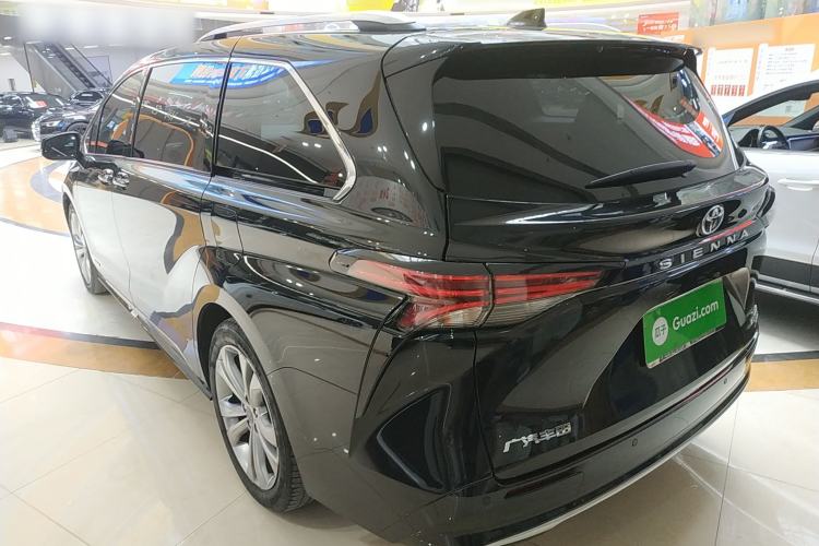 Used Toyota SIENNA 2023 2.5L Hybrid Platinum Edition Rear Left 45 Deg