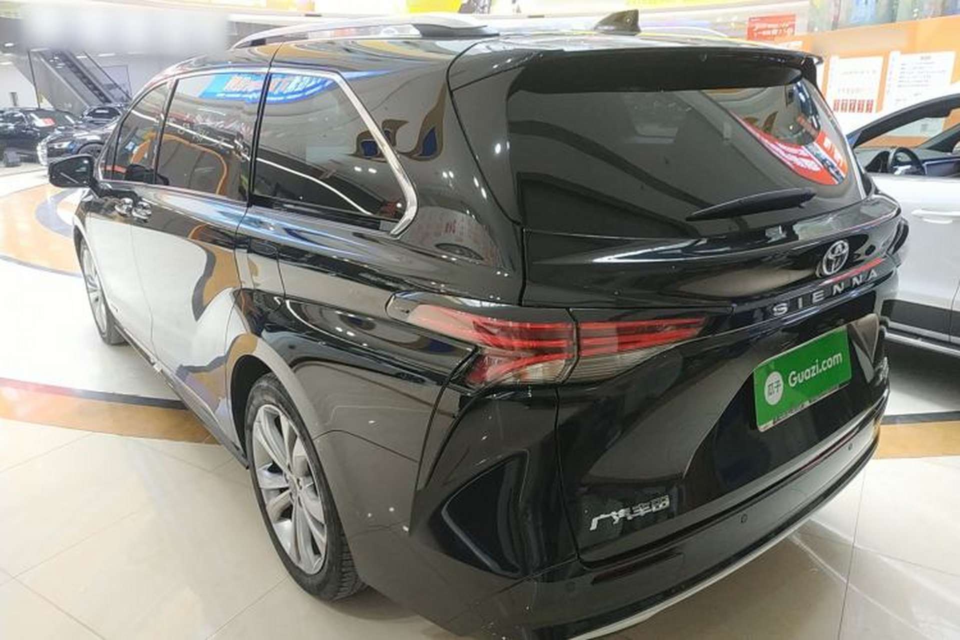 Used Toyota SIENNA 2023 2.5L Hybrid Platinum Edition Rear Left 45 Deg
