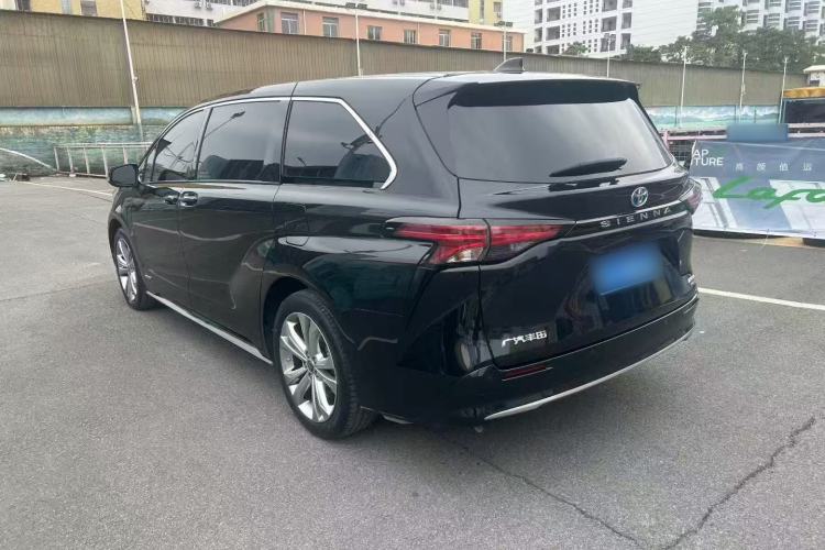 Used Toyota SIENNA 2023 2.5L Hybrid Deluxe Edition Rear Left 45 Deg