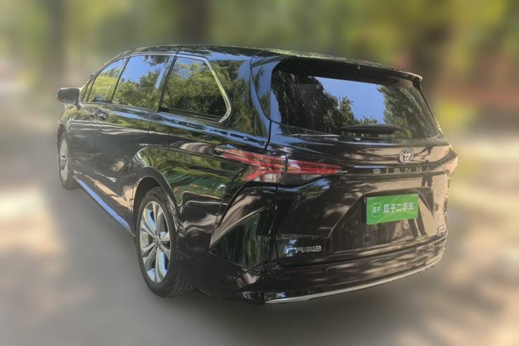 Used Toyota SIENNA 2023 2.5L Hybrid Deluxe Edition Rear Left 45 Deg