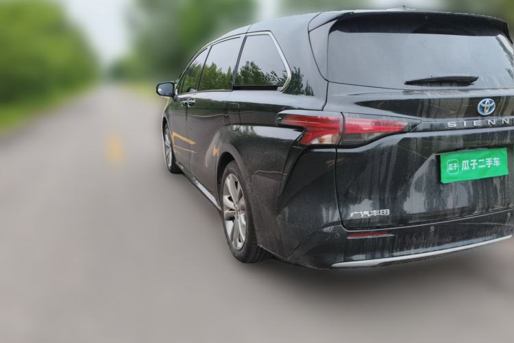 Used Toyota SIENNA 2023 2.5L Hybrid Deluxe Edition Rear Left 45 Deg