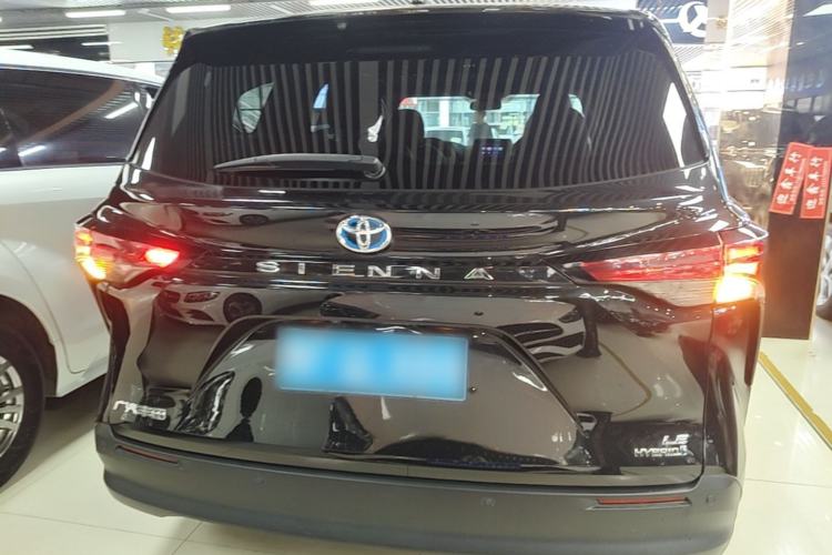 Used Toyota SIENNA 2023 2.5L Hybrid Comfort Edition Rear