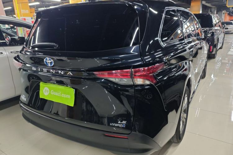 Used Toyota SIENNA 2023 2.5L Hybrid Comfort Edition Rear Right 45 Deg