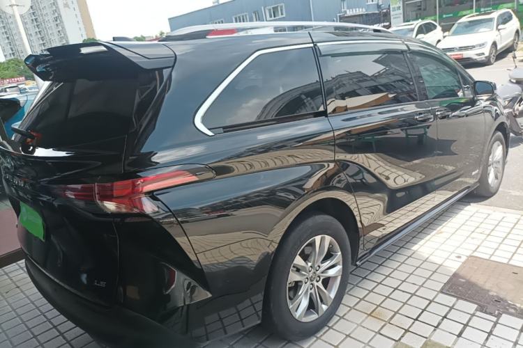 Used Toyota SIENNA 2023 2.5L Hybrid Comfort Edition Rear Right 45 Deg