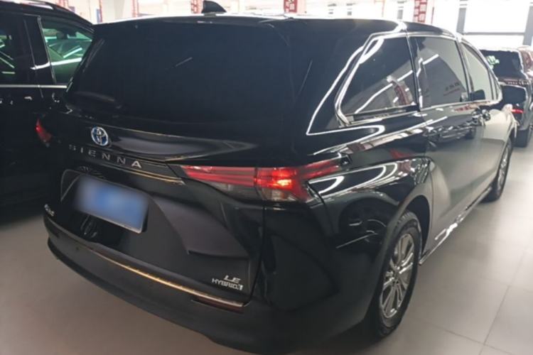 Used Toyota SIENNA 2023 2.5L Hybrid Comfort Edition Rear Right 45 Deg