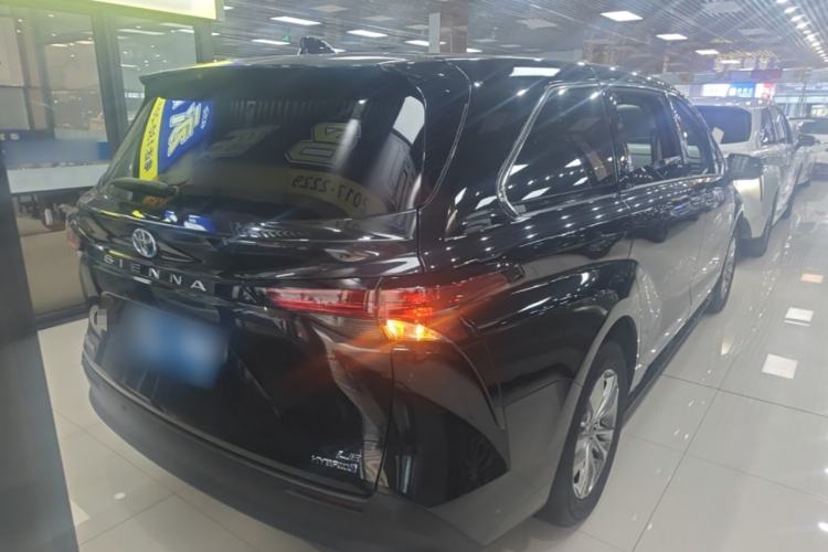 Used Toyota SIENNA 2023 2.5L Hybrid Comfort Edition Rear Right 45 Deg