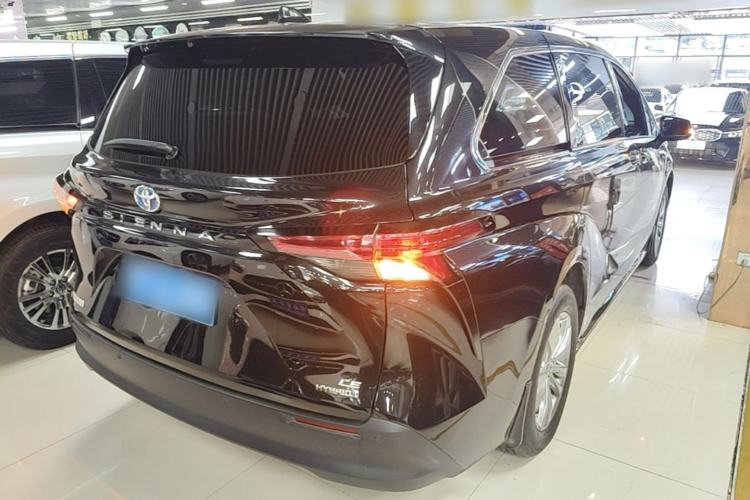 Used Toyota SIENNA 2023 2.5L Hybrid Comfort Edition Rear Right 45 Deg