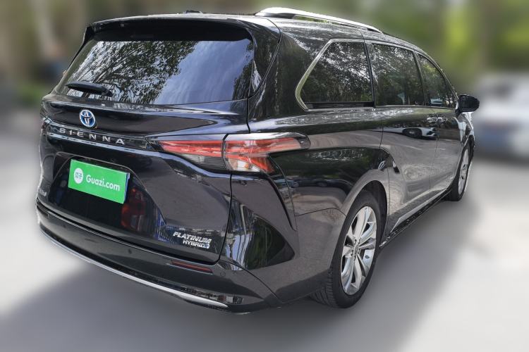 Used Toyota SIENNA 2023 2.5L Hybrid Platinum Edition Rear Right 45 Deg