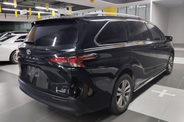 Used Toyota SIENNA 2023 2.5L Hybrid Comfort Edition Rear Right 45 Deg