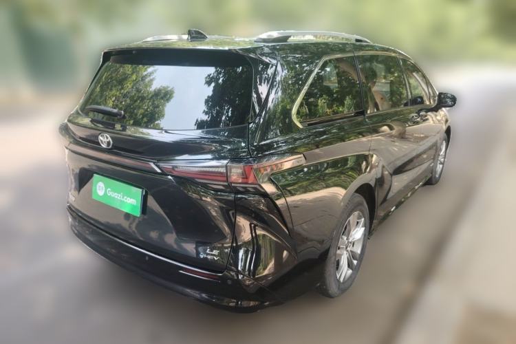 Used Toyota SIENNA 2023 2.5L Hybrid Comfort Edition Rear Right 45 Deg