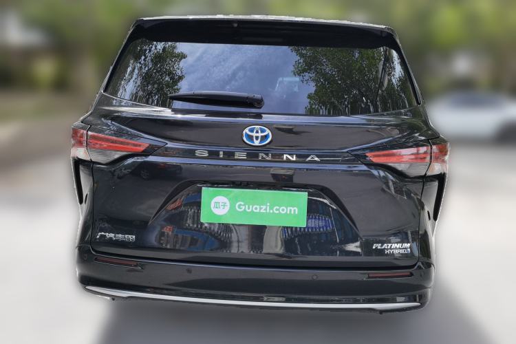 Used Toyota SIENNA 2023 2.5L Hybrid Platinum Edition Rear