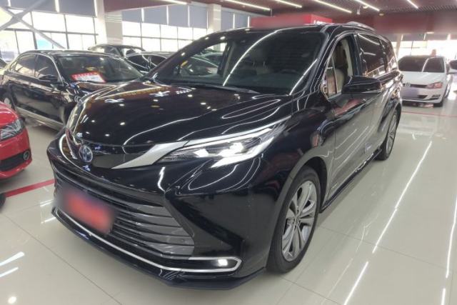 Used Toyota SIENNA 2023 2.5L Hybrid Deluxe Edition