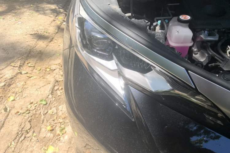 Used Toyota SIENNA 2023 2.5L Hybrid Deluxe Edition Right Front Headlight