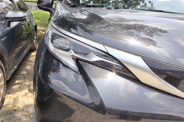 Used Toyota SIENNA 2023 2.5L Hybrid Deluxe Edition Right Front Headlight
