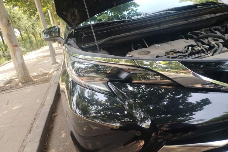 Used Toyota SIENNA 2023 2.5L Hybrid Comfort Edition Right Front Headlight